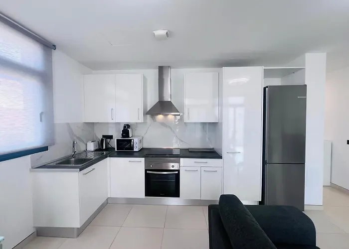 Vistas Korner Centr 阿德耶