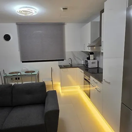 아파트 Vistas Korner Centr *