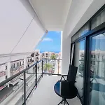 Vistas Korner Centr 公寓 *